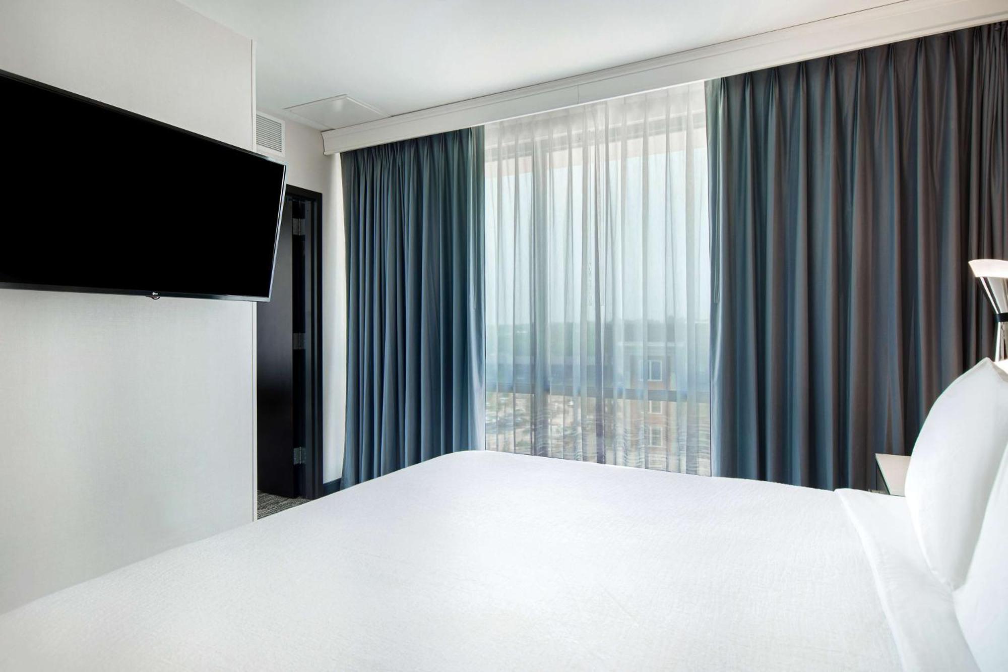 Embassy Suites By Hilton Alpharetta Halcyon Esterno foto
