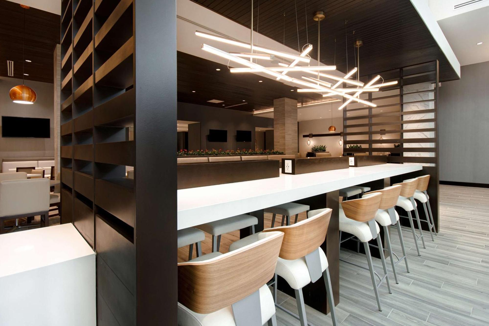 Embassy Suites By Hilton Alpharetta Halcyon Esterno foto
